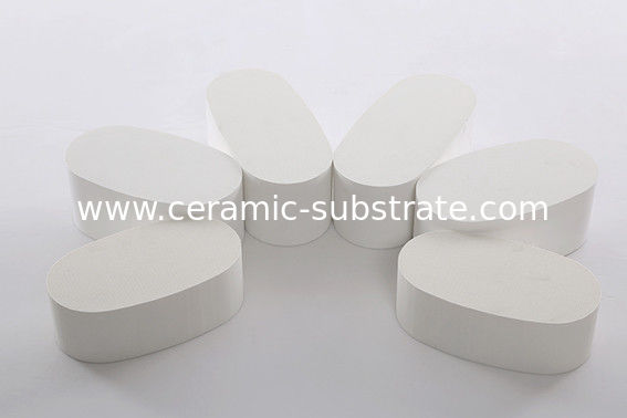 Al2O3 Seluler Substrat Keramik Dengan Tiga cara Catalytic