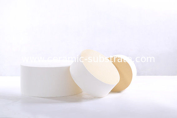 Putih Cordierite Honeycomb Keramik Khusus Untuk VOC Substrat
