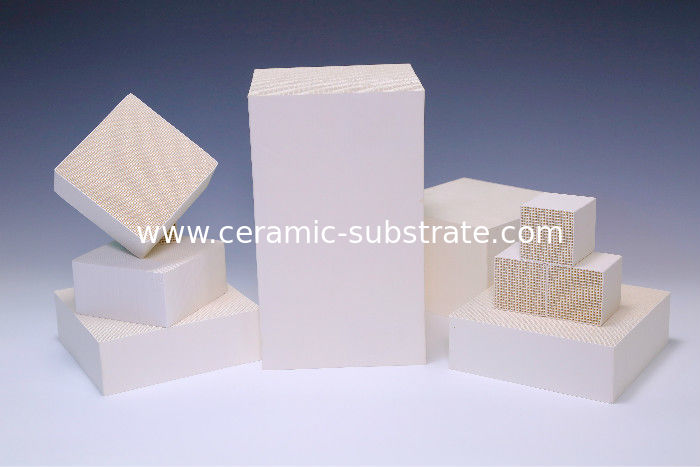 Al2O3 Honeycomb Monolithic Catalyst Dukungan Putih Untuk VOC Industri