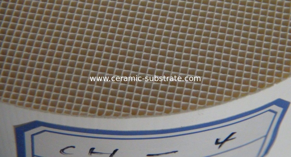 Honeycomb Keramik Converter Substrat Catalytic Untuk Automobile