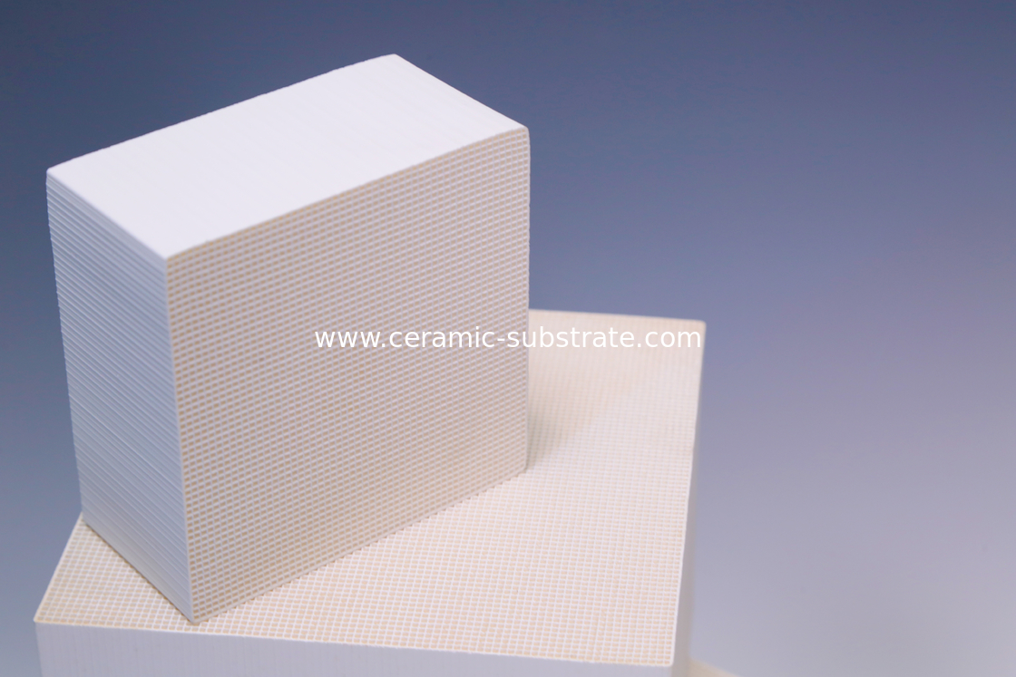 Al2O3 Honeycomb Ceramic White SiO2 MgO Untuk Industri VOC