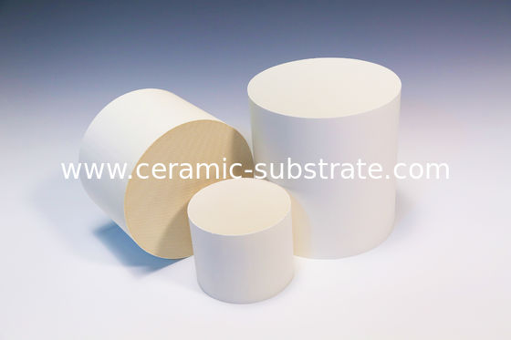 Beli Tiga cara Catalytic Cordierite Honeycomb Keramik Berpori Customize online manufacture