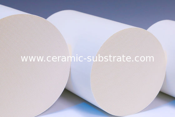 Beli MgO Cordierite Honeycomb Keramik, Substrat Keramik Gading online manufacture