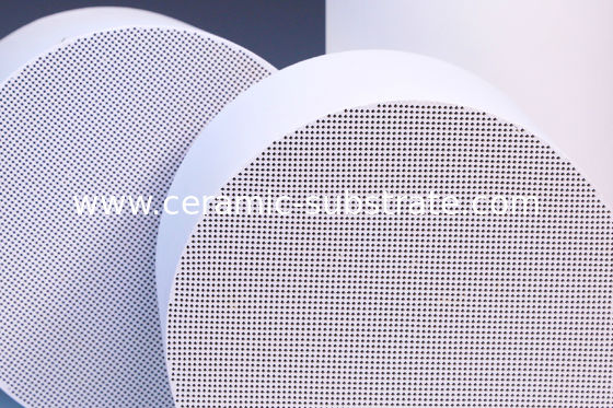 Beli Sesuaikan Substrat DPF, Konverter Motor Catalytic Cordierite Honeycomb online manufacture
