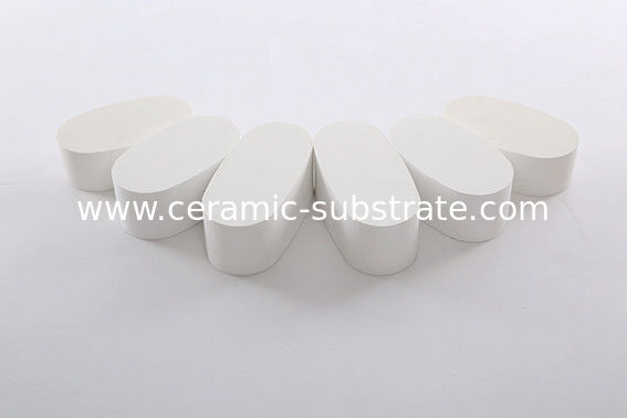 Honeycomb oval Keramik Pembawa Putih Untuk Exhaust Gas Pemurnian