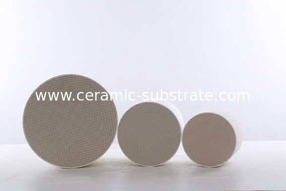 Cordierite Keramik Diesel Catalytic Converter Substrat / Alumina Substrat Keramik