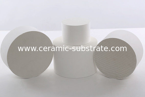 Keramik katalis Carrier, 100CPSI Mesin Diesel SCR keramik substrat