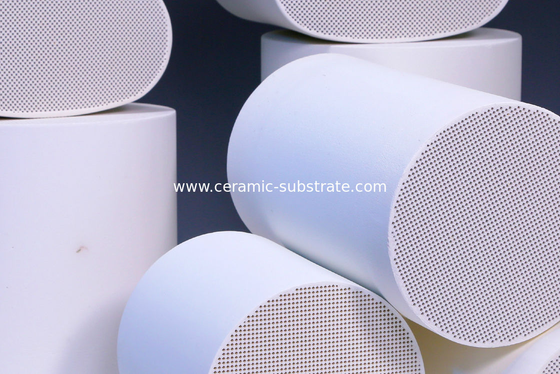 Cordierite Keramik Diesel Catalytic Converter Substrat / Alumina Substrat Keramik
