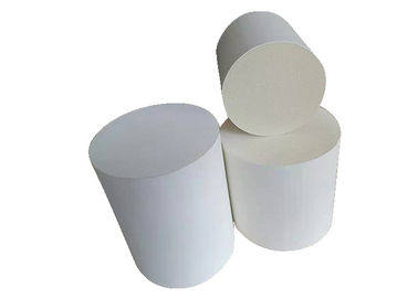RCO VOC Ceramic Mendukung Area Permukaan Besar, Honeycomb Keramik Putih